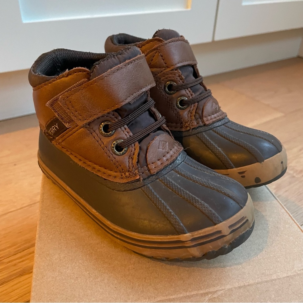 Sperry toddler boots